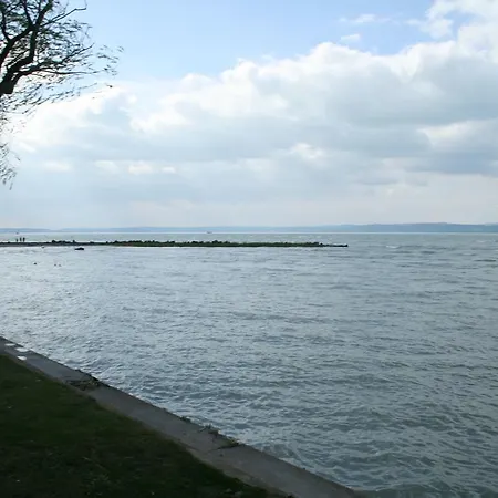 아파트 Next To The Beach